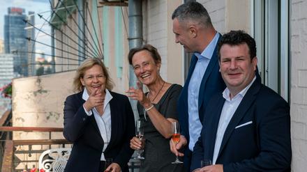 Ministerin Nancy Faeser, Botschafterin Anka Feldhusen, Kiews Bürgermeister Vitali Klitschko und Arbeitsminister Hubertus Heil in Kiew