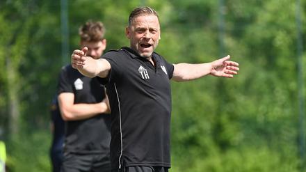 Trainer Thomas Häßler ist mit dem BFC Preussen in die Berlin-Liga aufgestiegen.