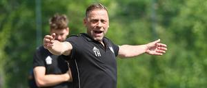 Trainer Thomas Häßler ist mit dem BFC Preussen in die Berlin-Liga aufgestiegen.