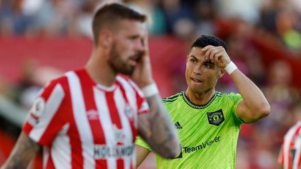 Fußball-Superstar Cristiano Ronaldo hat mit Manchester United beim FC Brentford 0:4 verloren.