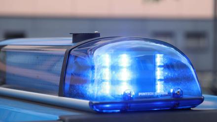 Die Polizei nahm eine Strafanzeige wegen Hausfriedensbruch auf.