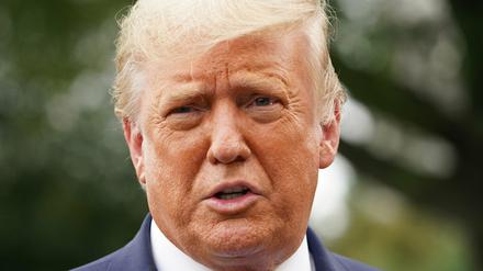 Eine FBI-Razzia auf dem Anwesen des Ex-Präsidenten Donald Trump wirft Fragen auf. 