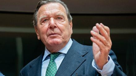 Pflegt enge Verbindungen zu Russland und Wladimir Putin: Altkanzler Gerhard Schröder (SPD).