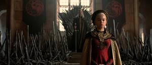 Wird Rhaenyra Targaryen (Milly Alcock) entgegen allen Traditionen irgendwann auf dem Eisernen Thron ihres Vaters König Viserys (Paddy Considine) sitzen? 