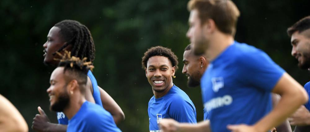 Ein Kandidat für die Startelf? Jean-Paul Boetius (Mitte) ist seit dieser Woche neu bei Hertha BSC.