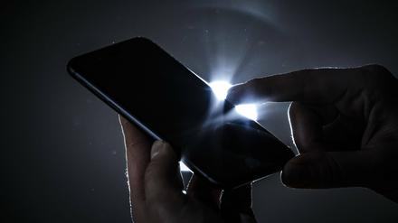 Spionagesoftware auf einem mobilen Endgerät (Symbolbild)