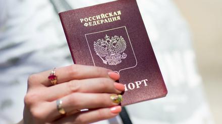 Reisebann. Wer einen russischen Pass hat, kommt an der estnischen Grenze oft nicht weiter - selbst mit einem Visum.