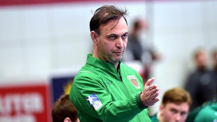 Hanning musste zuletzt auch mal wieder bei den Füchsen als Trainer einspringen, gegen Potsdam kann er aber schlecht beide Teams gleichzeitig coachen.