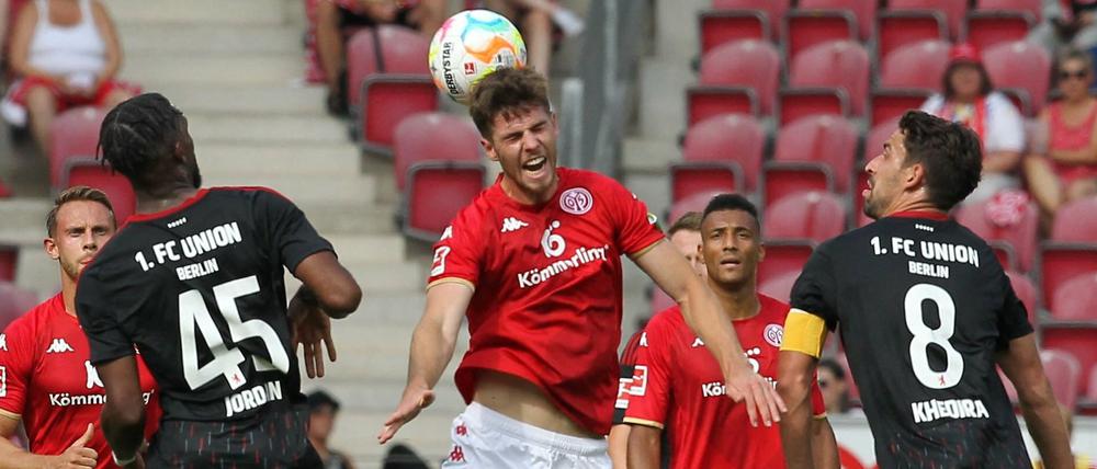 Der FSV Mainz 05 und der 1. FC Union Berlin haben die Chance auf den perfekten Start in die Fußball-Bundesliga vertan.