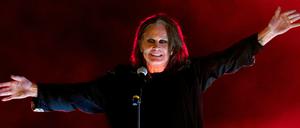 Rockstar Ozzy Osbourne biss 1982 bei einem Konzert einer Fledermaus den Kopf ab. Heute würde er das nicht mehr tun. 