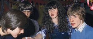Ach, wie schön war’s doch im Partykeller. Boomer-Ekstasen in Oberhausen-Sterkhausen, wie man sie 1981 lebte.