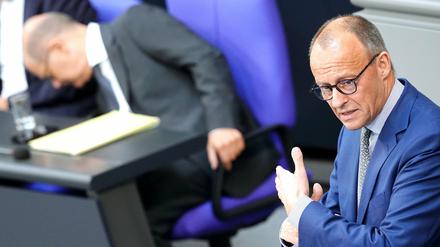 Angriff nach links: Friedrich Merz und Olaf Scholz.