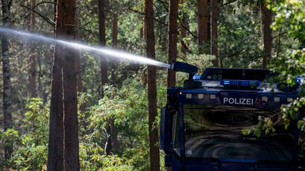 Am 04.08.2022 war ein Großbrand auf dem Sprengplatz Grunewald ausgebrochen, die Löscharbeiten wurden erst vor Kurzem beendet.