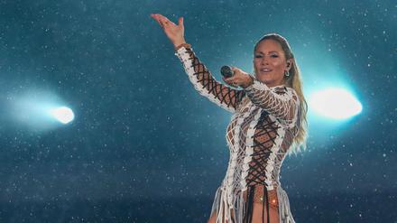 Helene Fischer steht nach einer Pause wieder auf der Bühne.