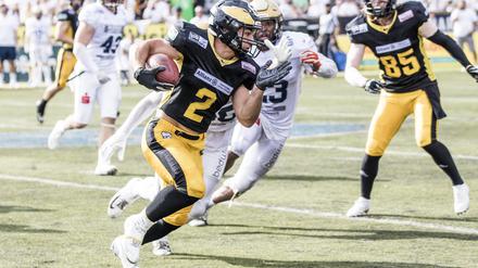Adler-Runningback Ali Khalife erreichte mit seinem Team dank des Auswärtssiegs über die Dresden Monarchs die Playoffs der German Football League.
