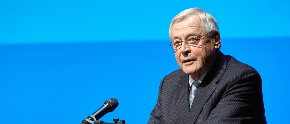 Der Journalist und Juror Theo Sommer spricht im Schauspielhaus bei der Verleihung des Marion Dönhoff Preises. Der frühere Chefredakteur und Herausgeber der Wochenzeitung «Die Zeit», Theo Sommer, ist im Alter von 92 Jahren in Hamburg gestorben.