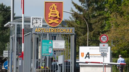 In Idar-Oberstein bildete die Bundeswehr Ukrainer an der Panzerhaubitze 2000 aus.