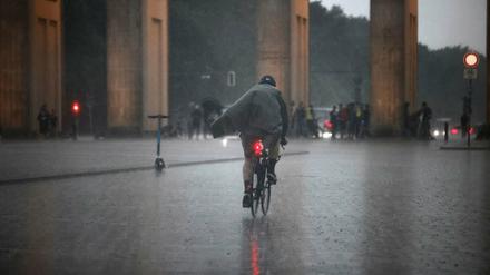 Strampeln im Regen.