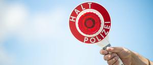 Zu den möglichen Gründen für den deutlichen Anstieg konnten die Statistiker:innen keine Angaben machen. Auch die Polizei konnte nicht sagen, ob es möglicherweise mehr Verkehrskontrollen gab.