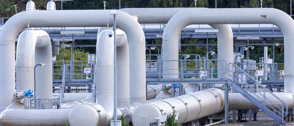 Rohrsysteme und Absperrvorrichtungen in der Gasempfangsstation der Ostseepipeline Nord Stream 1.
