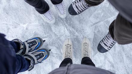 Schlittschuhfahrer müssen sich dieses Jahr etwas gedulden. 