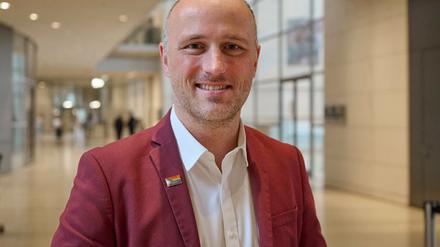 Sven Lehmann ist Parlamentarischer Staatssekretär im Familienministerium und Queer-Beauftragter der Bundesregierung.