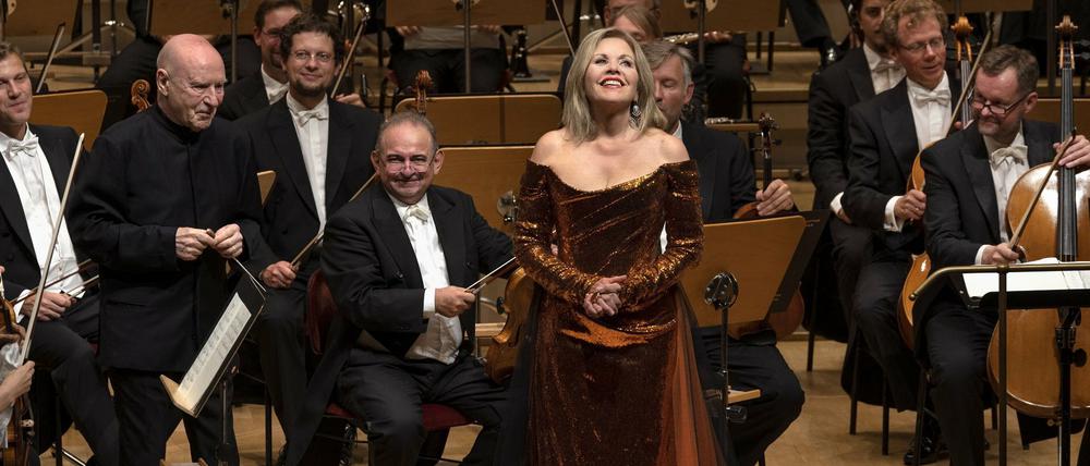 Stargast Renée Fleming mit Christoph Eschenbach und dem Konzerthausorchester. 