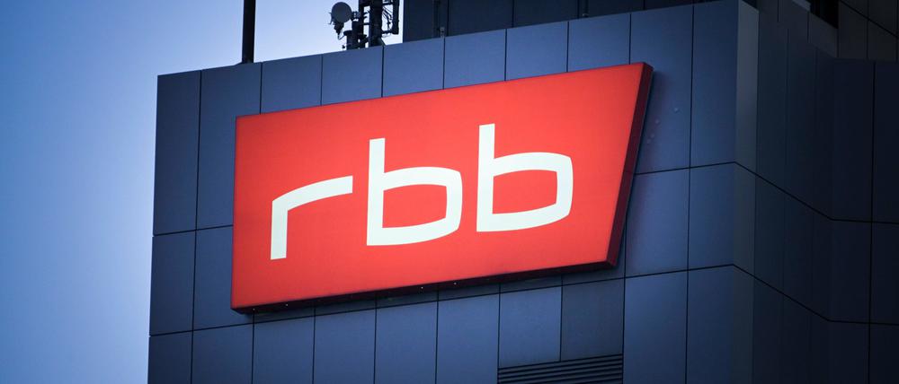 Die RBB-Affäre um die Ex-Intendantin Schlesinger hat in Berlin Kreise gezogen.
