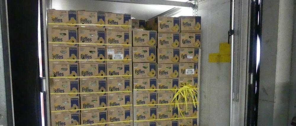 Die Drogen waren in Obstkisten versteckt. 