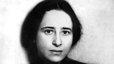 Das Foto zeigt Hannah Arendt 1933, als sie Deutschland verließ. 