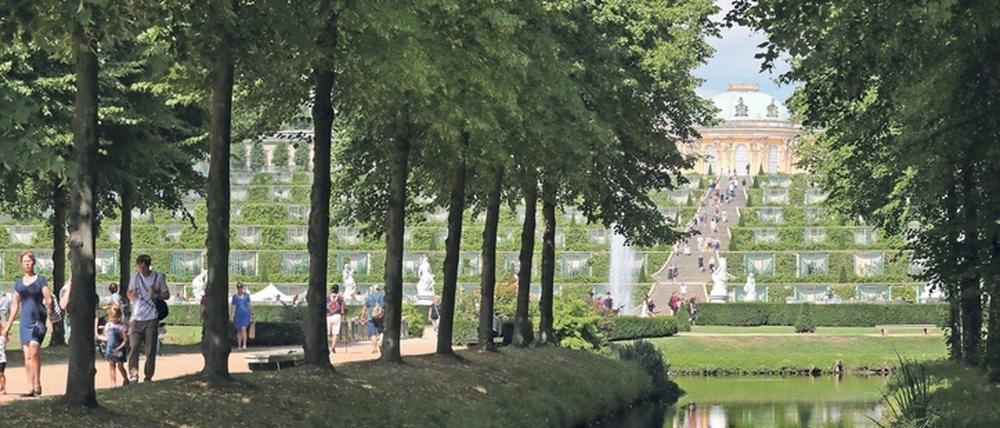 Ohne die jährliche Million müssten Touristen und Potsdamer für diesen Anblick Eintritt zahlen – sagt die Stiftung. Doch die Länder Berlin und Brandenburg sowie der Bund müssten dem zustimmen. Kaum denkbar, meint PNN-Redakteur Henri Kramer