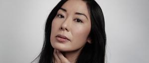 Katie Kitamura. Sie wurde 1979 geboren und stammt aus Kalifornien