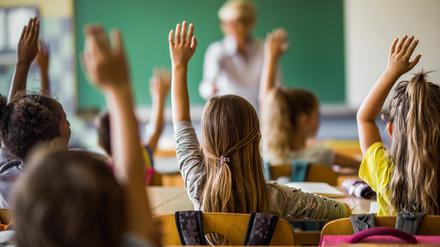 Es ist eng im Klassenzimmer.