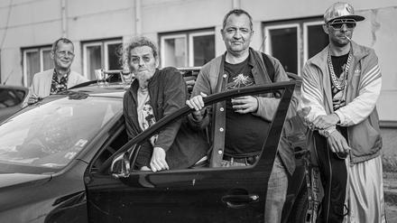 Rainald Grebe & Die Kapelle der Versöhnung in voller Besetzung.