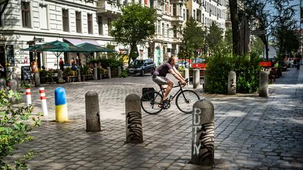 Im Graefekiez in Kreuzberg verhindern Poller die Durchfahrt.