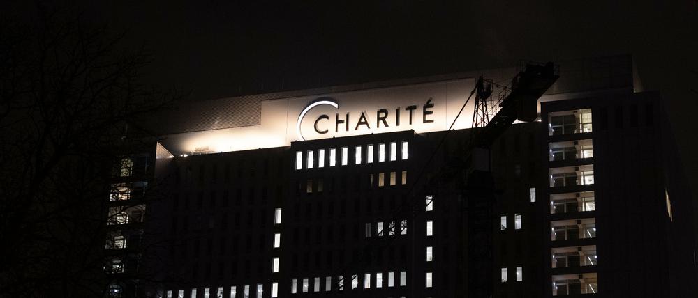 Der Bettenturm am Charité-Campus in Berlin-Mitte.