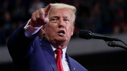 Ex-Präsident Donald Trump spricht bei einer Kundgebung in Pennsylvania.