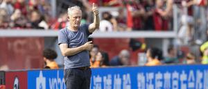 Die eins steht. Christian Streich ist mit Freiburg Tabellenführer.