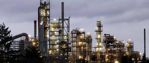 Eine Industrieanlage am Standort in Godorf im Rheinland.
