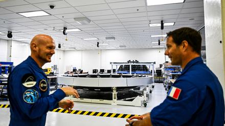 Der deutsche Astronaut Alexander Gerst und der französische Luftfahrt-Ingeneur und Astronaut Thomas Pesquet.