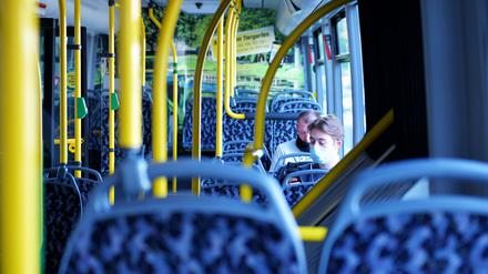 In einem Linienbus der BVG wurde der Junge aus Hellersdorf wieder aufgefunden. (Symbolbild)
