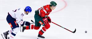 Im ersten Duell liefen die Eisbären ihren Gegenspielern oft hinterher, in diesem Fall hat Marcel Barinka das Nachsehen.