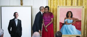 Barack Obama und seine Frau Michelle Obama während der Zeremonie.