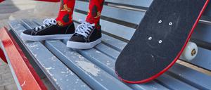 Skateboard hat Pause.