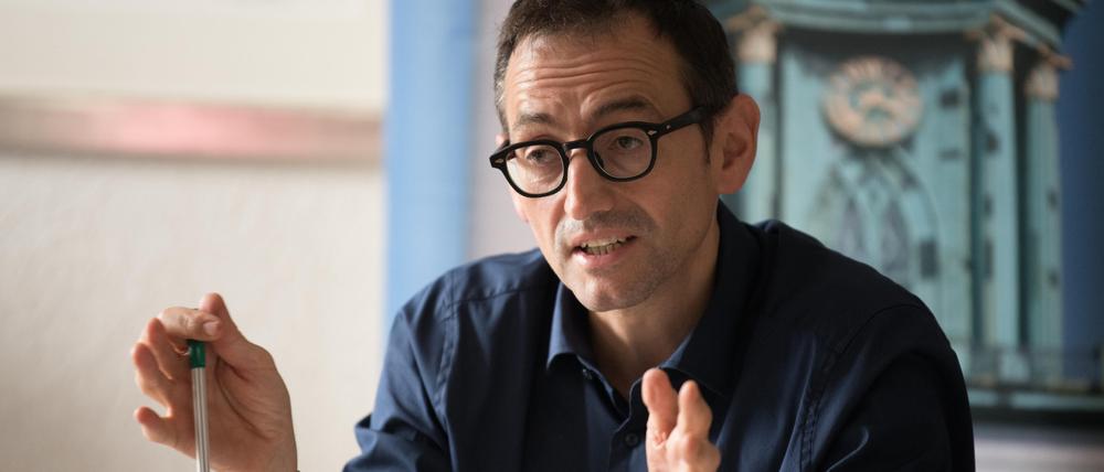 Stephan von Dassel (Bündnis90/Die Grünen), Bezirksbürgermeister von Berlin-Mitte, im Rahmen einer Pressekonferenz.