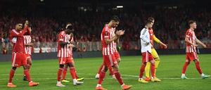 Enttäuscht, aber mit Anstand verließen die Spieler des 1. FC Union den Rasen.