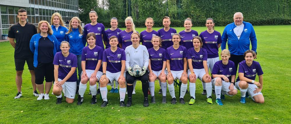 Die Aufsteigerinnen wider Willen. Das Team des 1. FC Schöneberg. 