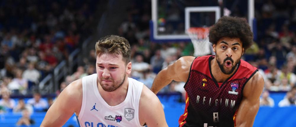 Luka Doncic (links) war mal wieder der dominierende Spieler bei den Slowenen.