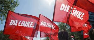 Die Berliner Linksfraktion debattiert ein Jahr nach ihrem Gang in die Opposition das eigene Vorgehen. 