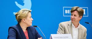 Die Regierende Bürgermeisterin Franziska Giffey (SPD) und Finanzsenator Daniel Wesener (Grüne). 